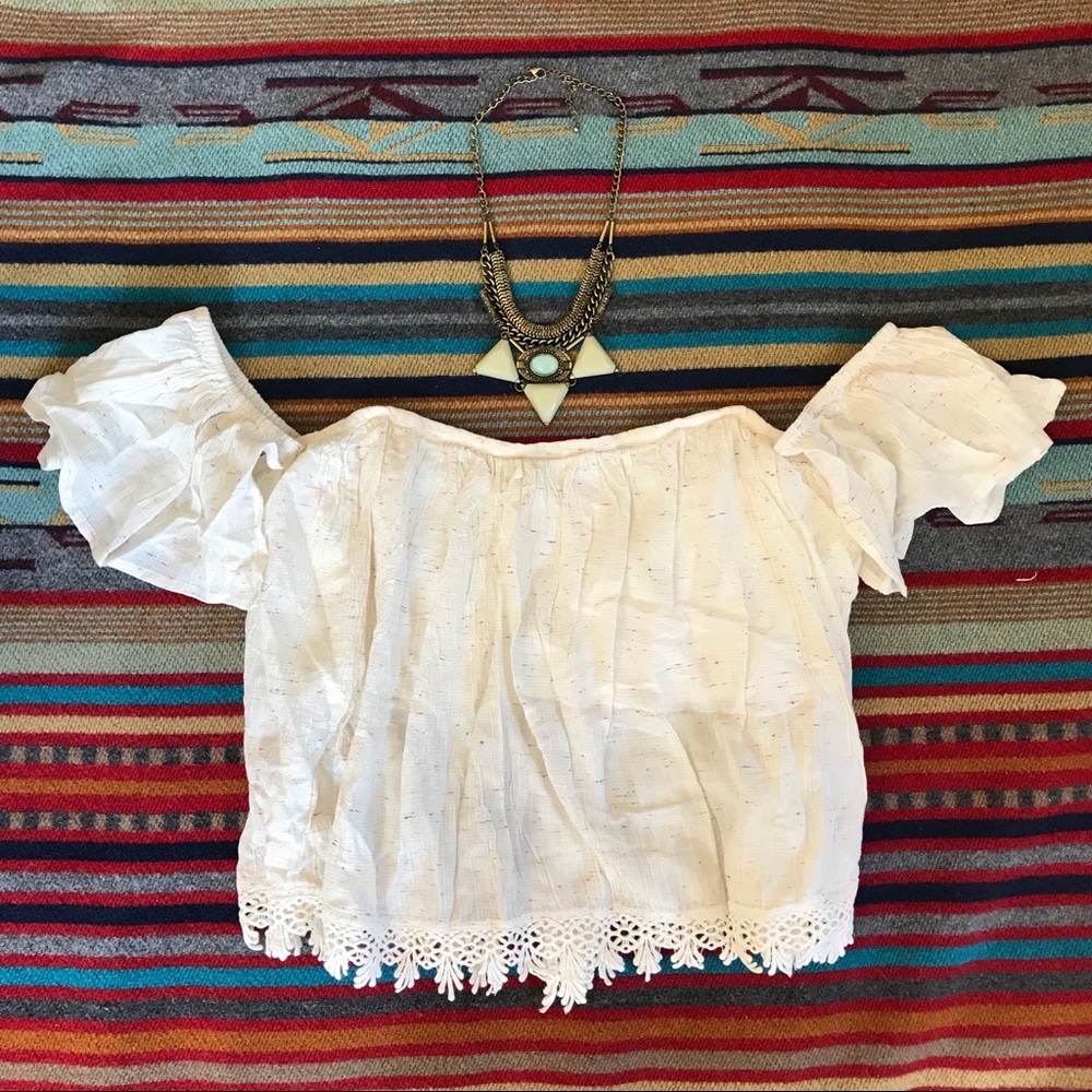 🚨NWT Tularosa Amelia Off The Shoulder Blouse🚨